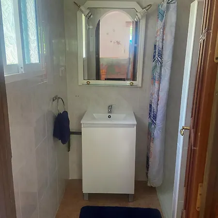 בית נופש Cute Little Casita מיחאס